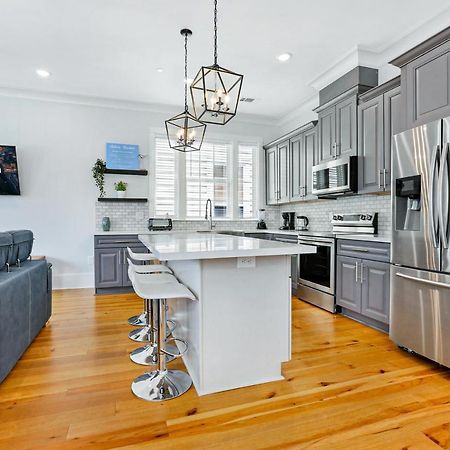 Hosteeva Amazing 4 Bedroom Modern Condo With Balcony Near Frnch Quarter 뉴올리언스 외부 사진